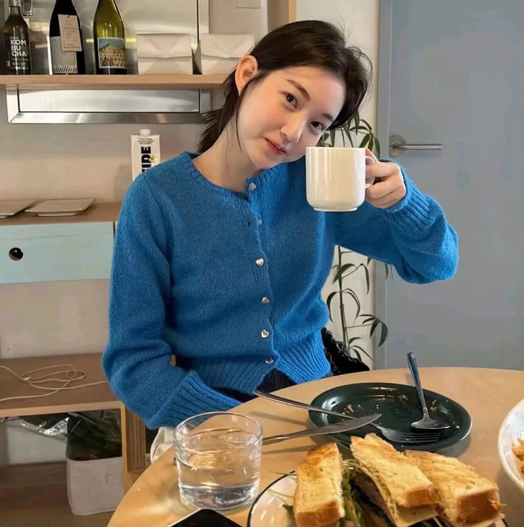 女机械人